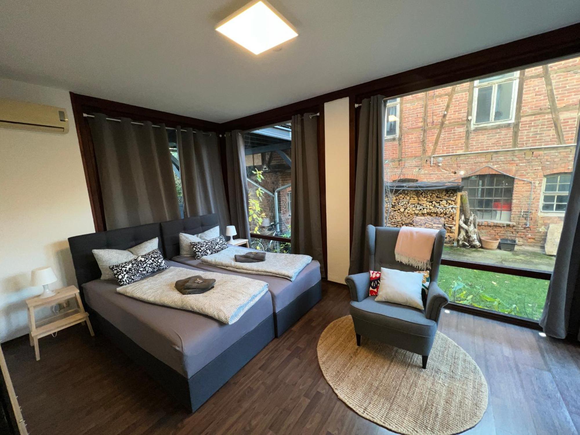 Apartment Humboldt 3 Schlafzimmer,Wifi, Netflix Parken, Terrasse, Klimatisiert, Naehe Zentrum Jena Dış mekan fotoğraf